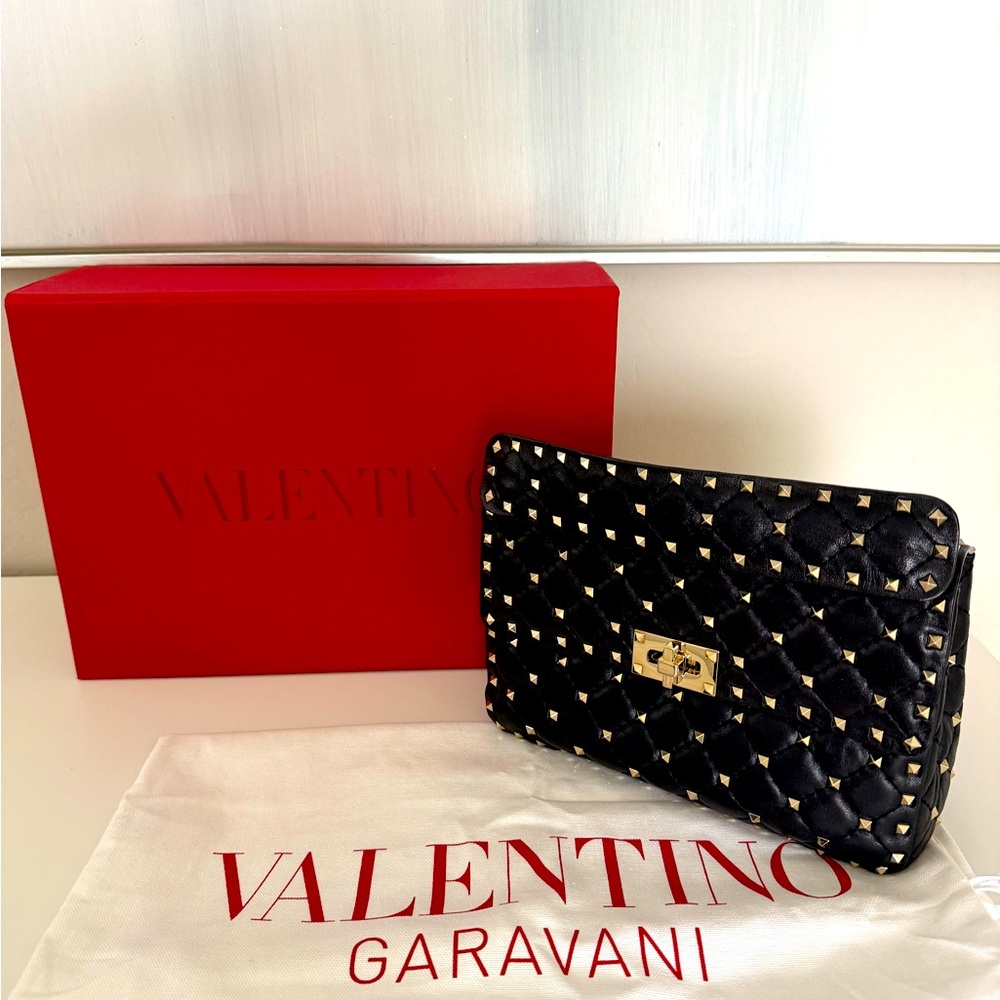 VALENTINO GARAVANI MEDIUM NAPPA ROCKSTUD SPIKE BAG